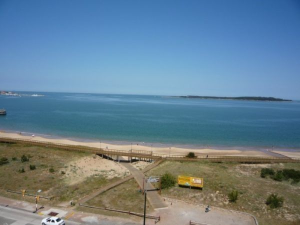Espectacular departamento vista a la Playa Mansa y toda la Bahía de Punta del Este